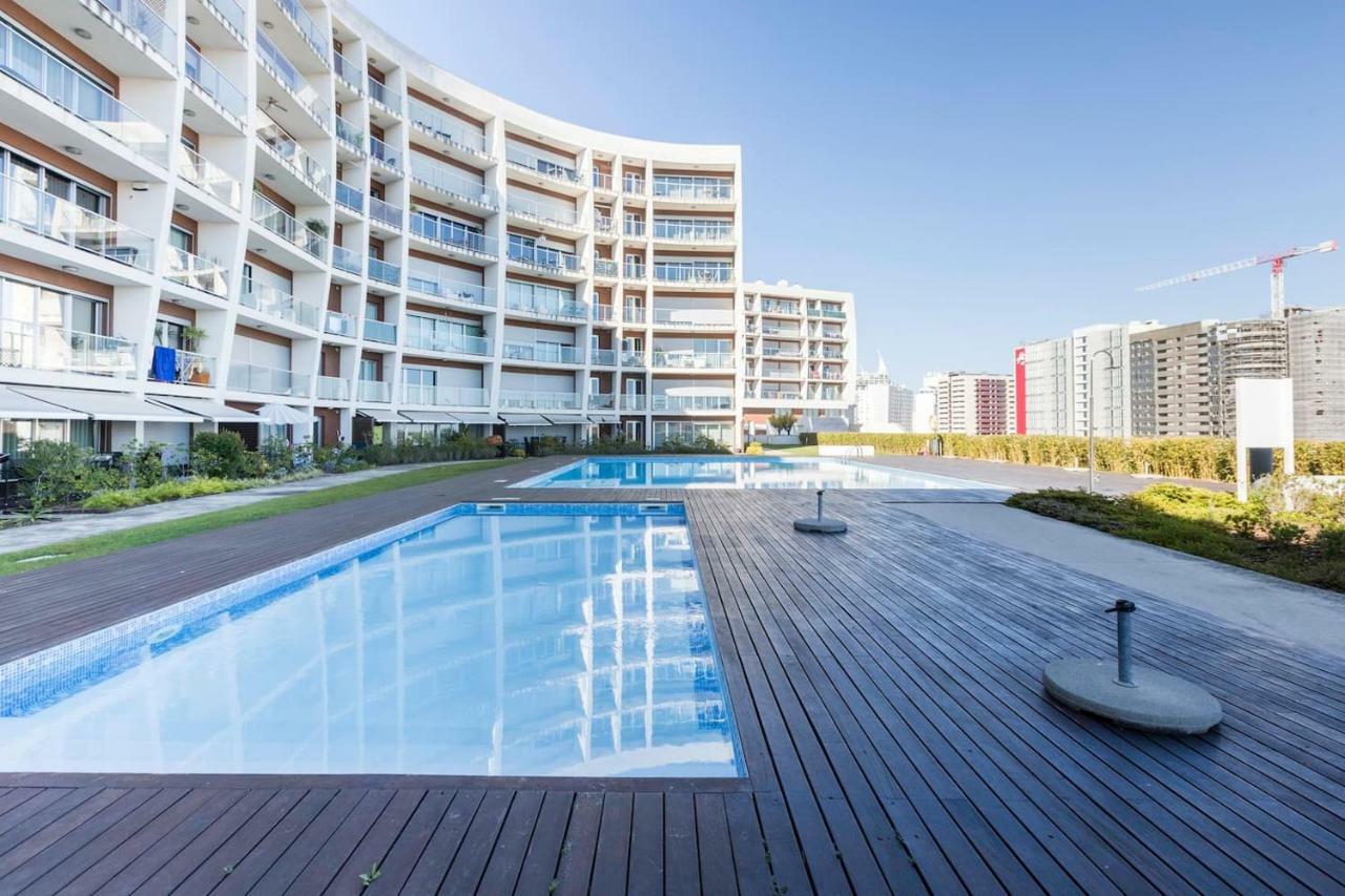 Amazing Flat - Pool And Parking Lejlighed Lisboa Eksteriør billede